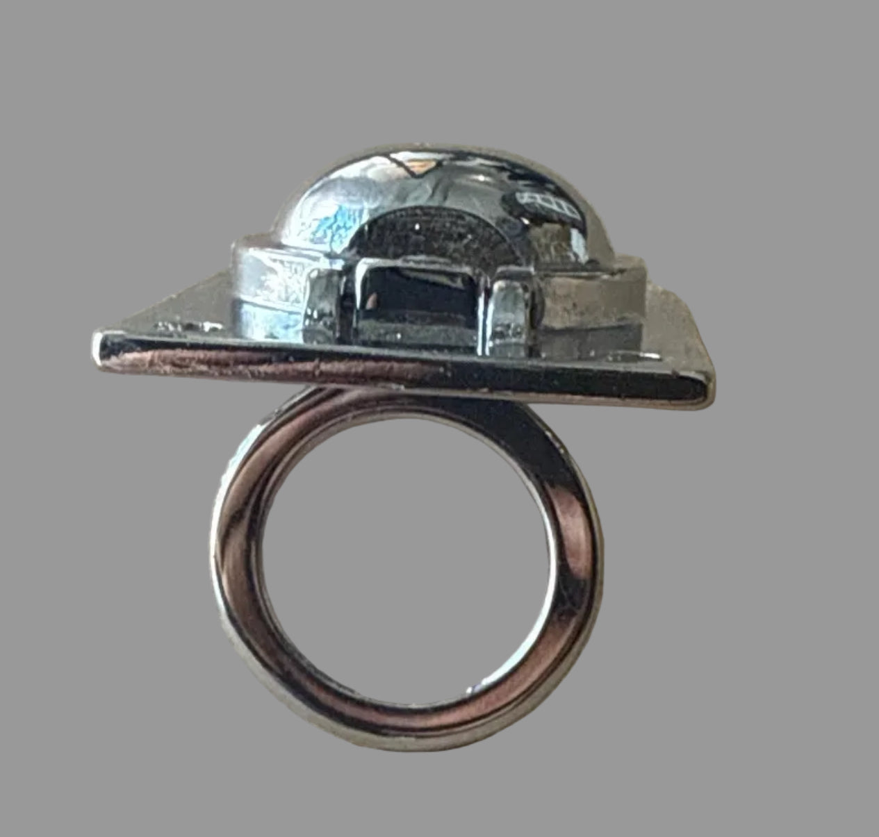 Lifting ring pull