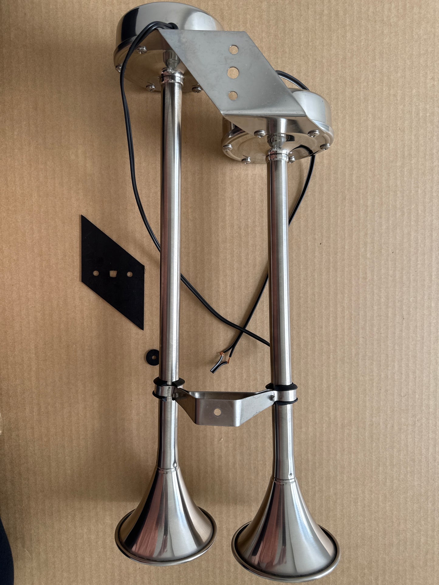 Fog Horn twin trumpet. Stainless steel 12volt