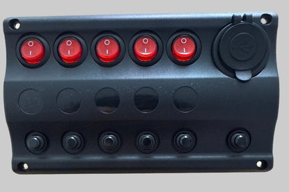 Switch panel 12 volt 5 gang & USB socket. Circuit breakers waterproof