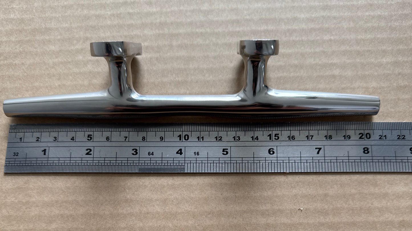 Round 4 hole mount cleat 316ss